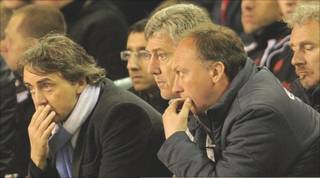 Roberto Mancini (đầu tiên, từ trái)