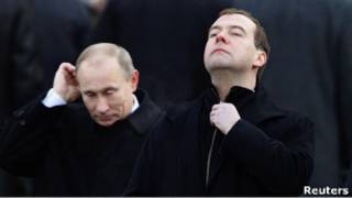 Владимир Путин и Дмитрий Медведев (23 февраля 2011 года)