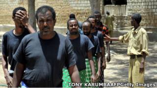 Abasuma bo mu mazi bapfungiwe muri Somalia