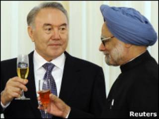 मनमोहन और नज़रबायेव