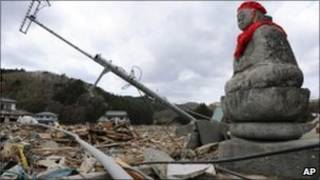 此次地震海嘯災難被視為二戰後日本面臨的最大危機