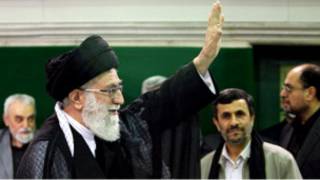 محمود احمدی نژاد، آیت الله خامنه ای