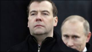 Медведєв і Путін не оголошують про наміри балотуватися