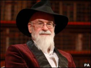 O escritor britânico Terry Pratchett