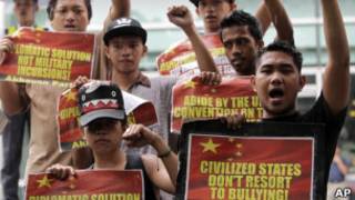 馬尼拉示威者抗議中國侵犯菲律賓領海主權(08/06/2011)