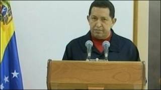 Ông Chavez xuất hiện trên truyền hình