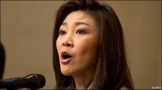 Bà Yingluck Shinawatra nói chuyện với báo chí hôm 4/7