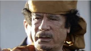 الزعيم الليبي معمر القذافي