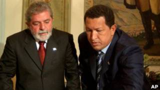Lula e Chávez em Caracas, em foto de 2005 (AP)