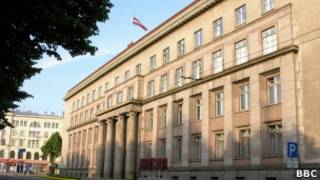 Здание парламента в Риге