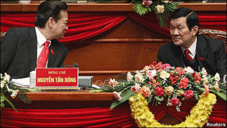 Tân chủ tịch nướcTrương Tấn Sang nói chuyện với TT. Nguyễn Tấn Dũng