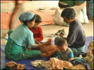 ကချင်စစ်ပြေးဒုက္ခသည်များ