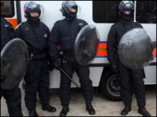 Polisi wa kukabiliana ghasia