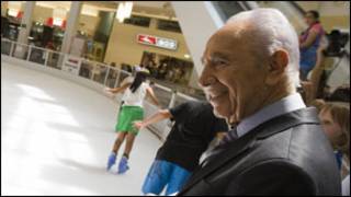 President Shimon Peres u bumanuko bwa Israel