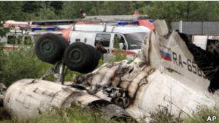 Обломки Ту-134, разбившегося под Петрозаводском