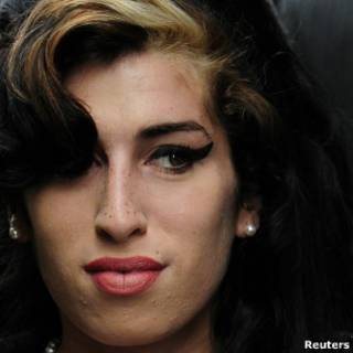 A cantora Amy Winehouse