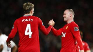 Wayne Rooney da Phil Jones