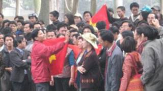 Hàng trăm người đã biểu tình ôn hòa ở Hà Nội và TP HCM hôm chủ nhật (9.12)