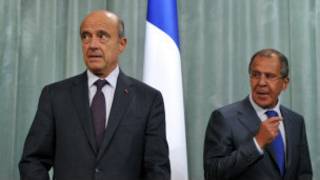 Ngoại trưởng Pháp Juppe và Ngoại trưởng Nga Lavrov