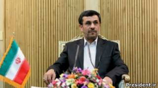 احمدی نژاد در فرودگاه