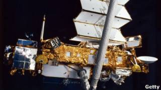 Американский спутник UARS, осколки которого упали на Землю 23 сентября