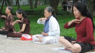 Các học viên Pháp Luân Công tại Hà Nội