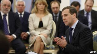 Дмитрий Медведев на встрече в "Горках"