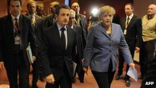 La canciller alemana Angela Merkel y el presidente francés, Nicolas Sarkozy