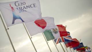 Bandeiras de países do G20, em Cannes. Foto: AFP