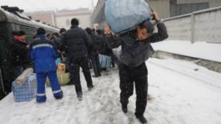 Тажик мигранттарынын түйшүгү оорлоду