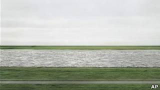 El Rhein II de Andreas Gursky.