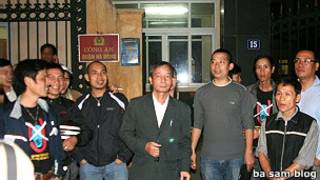 Người biểu tình bị câu lưu hôm 11/11/2011