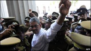 சரத் ஃபொன்சேகா