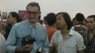 Thierry Geoffroy (áo xanh)