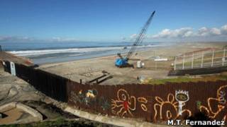 Muro em Tijuana. Foto: M.T. Fernández