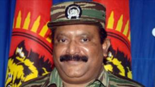 விடுதலைப்புலிகளின் தலைவர் வேலுப்பிள்ளை பிரபாகரன்