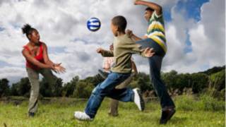 Niños jugando