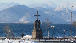 Памятник св. Петру и Павлу в Петропавловске-Камчатском