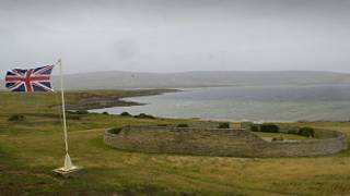 Cemitério britânico nas Malvinas (BBC)