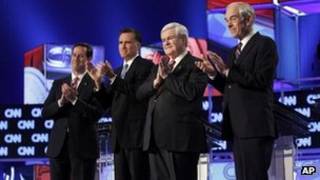 Pré-candidatos republicanos Santorum, Romney, Gingrich e Paul (AP)