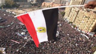 مظاهرات حاشدة للمطالبة باسقاط مبارك