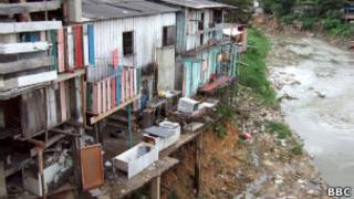 Foto de arquivo de favela brasileira (BBC)