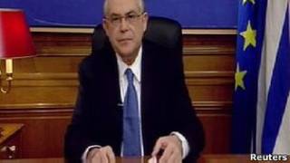 Premiê grego em discurso na TV (Reuters)