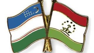 پرچم های تاجیکستان و ازبکستان