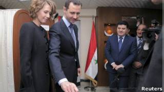 الأسد يقترع الأحد