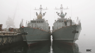 Hai tàu tuần tra neo đậu tại Vladivostok ( ảnh chụp tháng 11/2011)