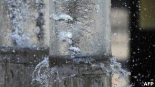 Вода