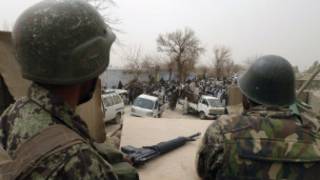 Soldados afegãos em base americana em Kandahar (Reuters)
