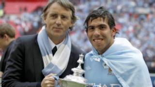 Roberto Mancini da Carlos Tevez