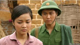 Cảnh trong phim Mùi cỏ cháy